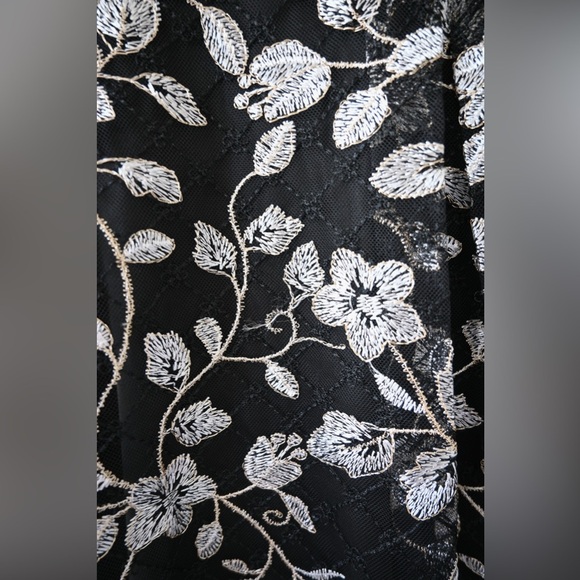 Adrianna Papell Midi Floral Dress NWT - Picture 9 of 12